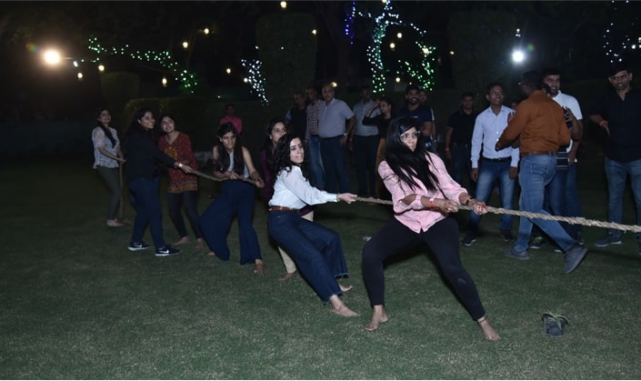 the company religiously follows the calendar of celebrations and leaves no opportunity to put a pause on the systematic work routine and strongly unite the teams together. from international women’s day to diwali, a party is a priority at cargoflash!